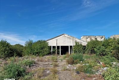 Spațiu comercial, de 904 mp, în Nord