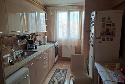 Apartament cu 3 camere decomandat, mobilat în Titan - 6