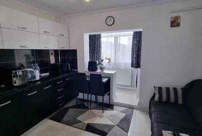 Garsonieră decomandată în Central