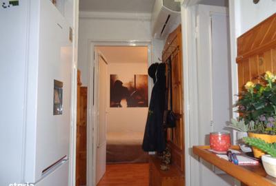 Apartament cu 3 camere decomandat în Aurel Vlaicu - 3