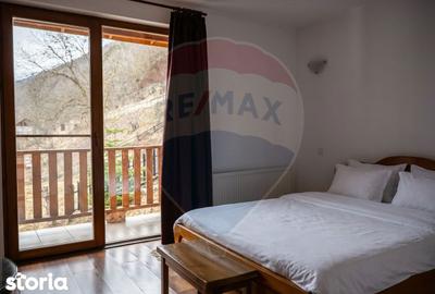 Casă cu Teren 3300 Mp în Iara - 11