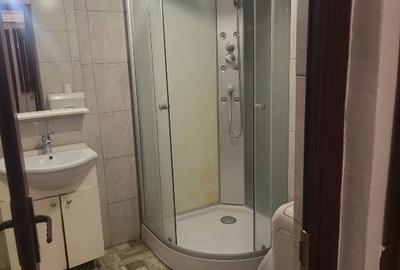 Garsoniera , zona Stefan cel Mare, langa statia de metrou Stefan cel mare - 3