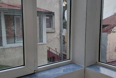 Inchiriez apartament  de 2 camere la  Pta Ch de Gaulle - 16