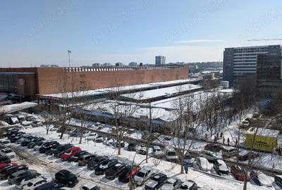 Apartament cu 3 camere decomandat în Obor