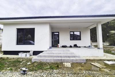 Casă cu 3 camere cu Teren 340 Mp în Uiasca - 8