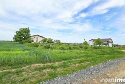 Teren intravilan in zona rezidentiala, la 1 km de A0 si A1 - 9