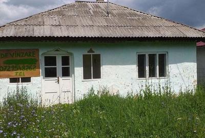 Casă cu 4 camere în Ardeoani