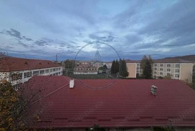 Garsonieră decomandată, mobilată în Central - 2