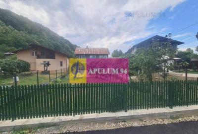 Casă cu 7 camere cu Teren 423 Mp în Poiana - 8