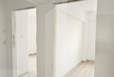 Apartament cu 3 camere, decomandat, str. Grigore Balan, Sf. - 3