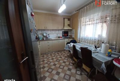 Casă cu 4 camere în Ghiroda - 12