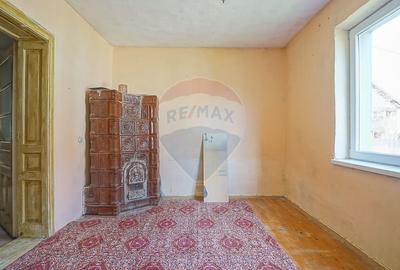 Casă cu 6 camere cu Teren 1915 Mp în Bran - 23