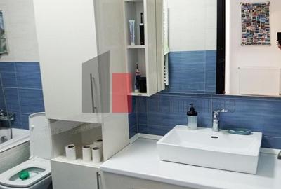 Apartament cu 3 camere decomandat, mobilat în Apărătorii Patriei