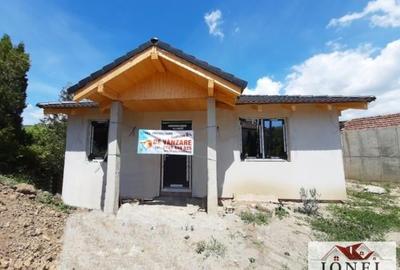 Casa noua semifinisata de vanzare in Cricau -schimb - 2