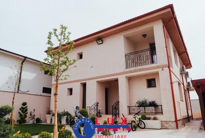 Casă cu 7 camere cu Piscina în Central - 2