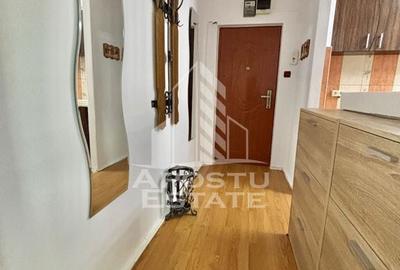 Apartament cu 3 camere semidecomandat, mobilat în Aradului - 10