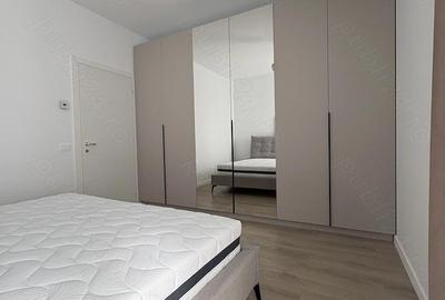 Apartament cu 2 camere semidecomandat în Torontalului