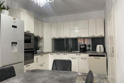 Apartament cu 2 camere decomandat în Central - 2