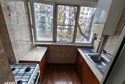 Apartament cu 3 camere semidecomandat în Rahova - 8