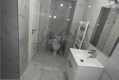 Apartament cu 3 camere decomandat în Cug - 3