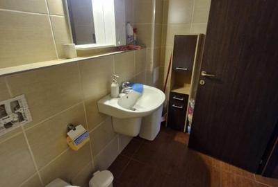 Particular ,inchiriez apartament 2 camere in Tampa Gardens 530 euro/luna - 5