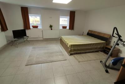 Apartament cu 2 camere în Central - 1