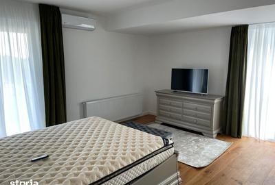 Apartament cu 4 camere, mobilat în Băneasa