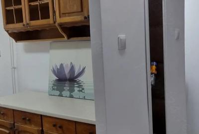 Apartament cu 2 camere decomandat în Bucovina