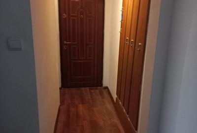 Garsonieră în Girocului