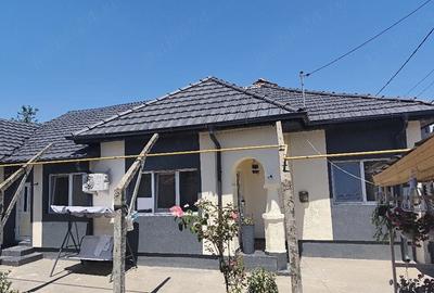 Casă cu 4 camere cu Teren 270 Mp în Central - 2