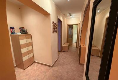 Apartament 3 camere, 57mp, etaj 3 , zona Centrala - Plevnei - Jandarmerie - 14