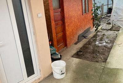 Casă cu 3 camere în Central