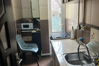 Proprietar vand apartament 2 camere Viziru 1 - 3