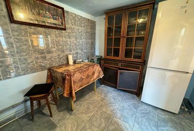 Casa De Vanzare - 3