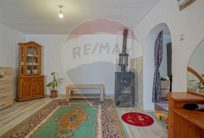 Casă cu 3 camere cu Teren 360 Mp în Sânpetru - 4