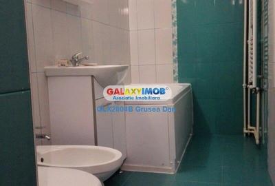 Nerva traian | studio chic 43mp | 1990 | pat cada | metrou - 9