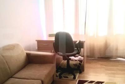 Apartament cu 3 camere decomandat în Cetății - 3