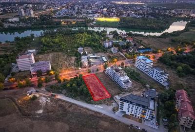 Teren de 1249 mp, în Sisești - 15