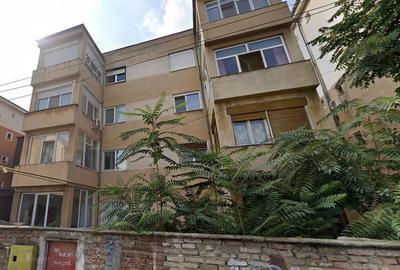 Apartament cu 2 camere decomandat în Central - 1