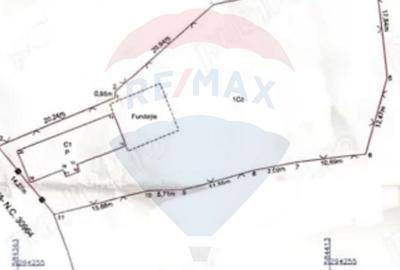Casă cu 3 camere cu Teren 1400 Mp în Vărăști - 1