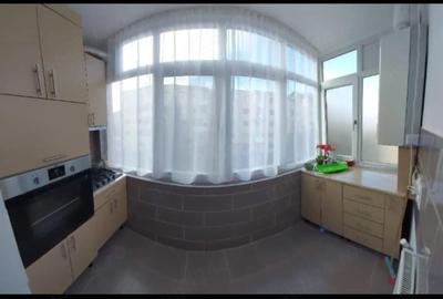 Apartament cu 3 camere decomandat în 9 Mai - 8