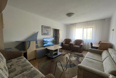 Apartament cu 3 camere decomandat în Nicolina - 1