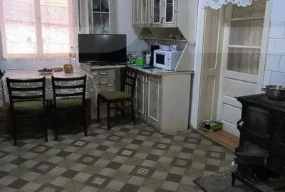 Casă cu 2 camere cu Teren 1628 Mp în Central - 16