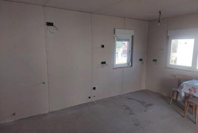 Casă cu 4 camere în Central - 4