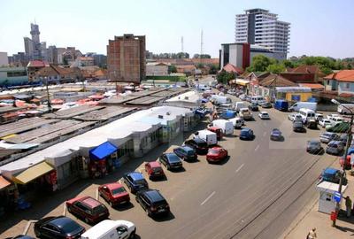 Spațiu comercial, de 405 mp, în Central - 3