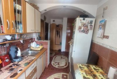 Apartament 3 camere decomandat, 61mp, Cartierul Sarari - 8