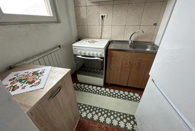 Inchiriez gars.conf.I,st.37 mp.,Micalaca,str.Abrud, etaj 3 din 4,complet mobilata,utilata. Inchiriez gars.conf.I,st.37 mp.,Micalaca,str.Abrud, etaj 3 din 4,complet mobilata,utilata. - 8