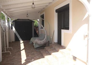 Casă individuală cu 5 camere cu Canalizare în Central - 4