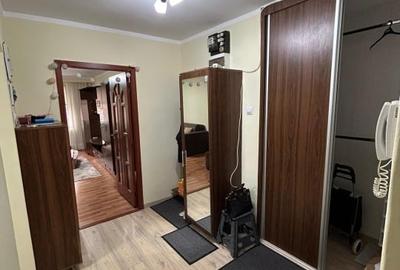 Apartament 3 camere - Bd. Constructorilor Crangasi - 9