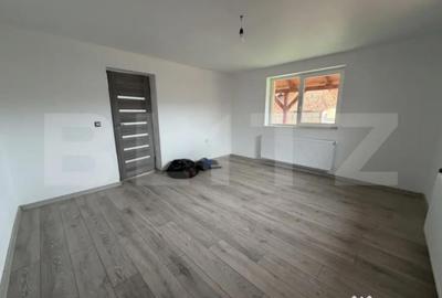 Casă cu 3 camere cu Teren 1000 Mp în Central - 7